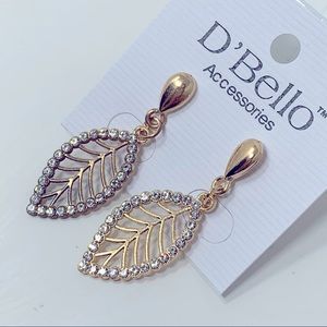 NWT D’Bello Gold Leaf Rhinestone Stud Earrings